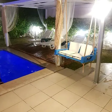 Havuz Vilă *
